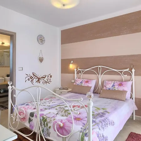 Giovanni Holiday home Pamici