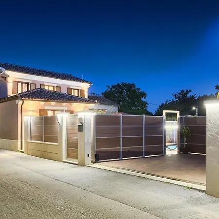 Giovanni Holiday home Pamici