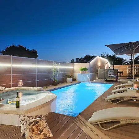 Giovanni Holiday home Pamici