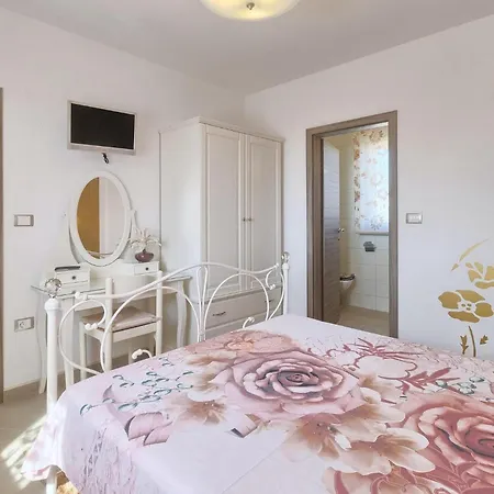Giovanni Holiday home Pamici